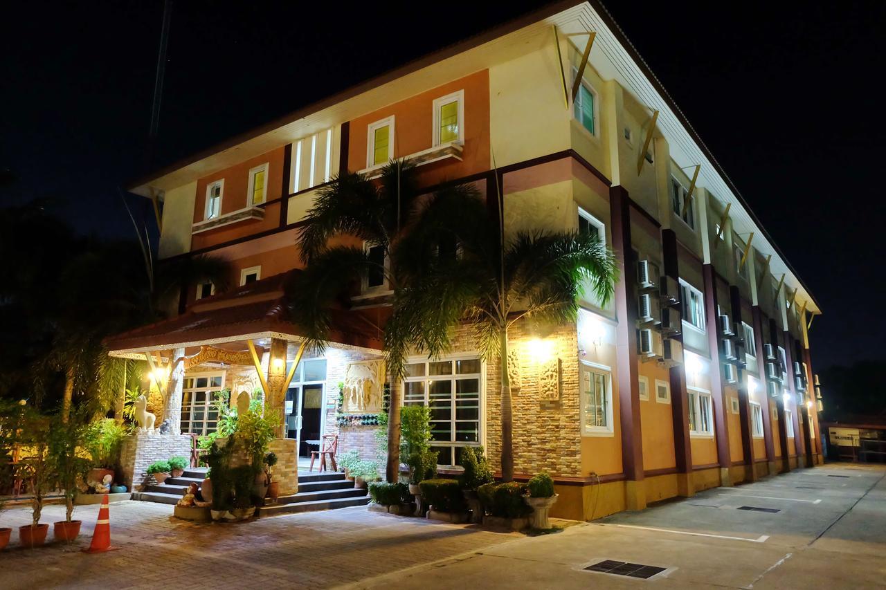 Siam House Interplace Lop Buri 외부 사진