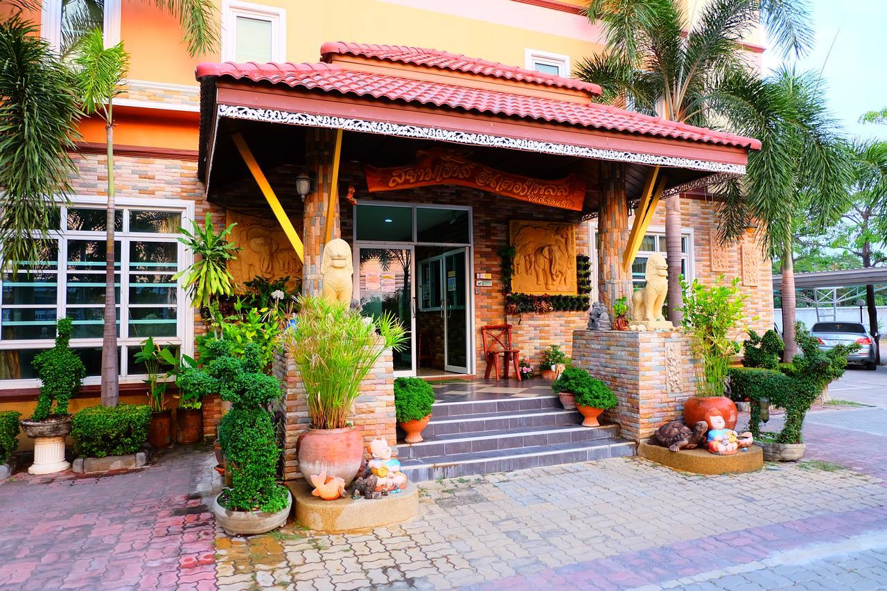 Siam House Interplace Lop Buri 외부 사진